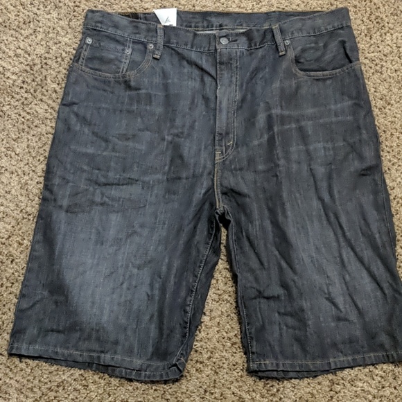 Levi's Other - Levi's men's loose straight 569 shorts 42
